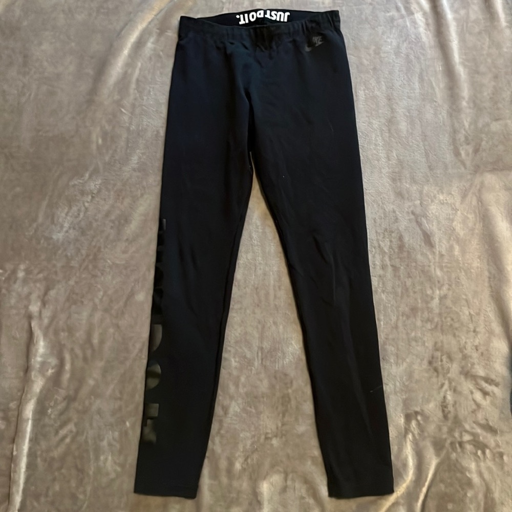 Nike black leggings